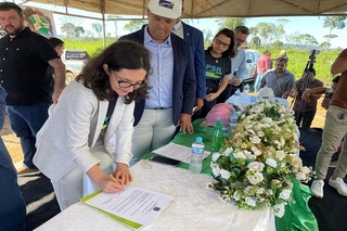 Assinatura da ordem de serviço para iniciar obras do campus simboliza reparação histórica e inclusão da Transamazônica no mapa da educação superior.