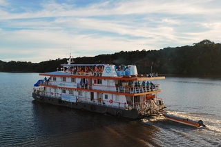 Navio-hospital-escola da Ufopa vai atender a 44 comunidades do entorno de Santarém