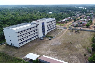 Graduação forma profissionais para a gestão sustentável da floresta amazônica.